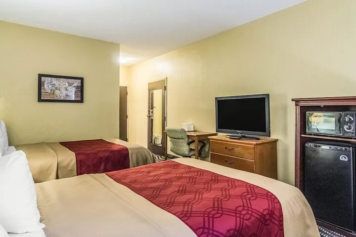 Room 5 of 31