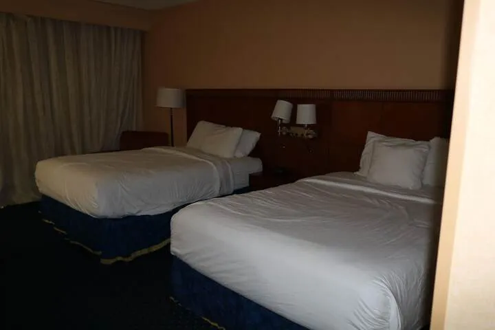 Room 5 of 34