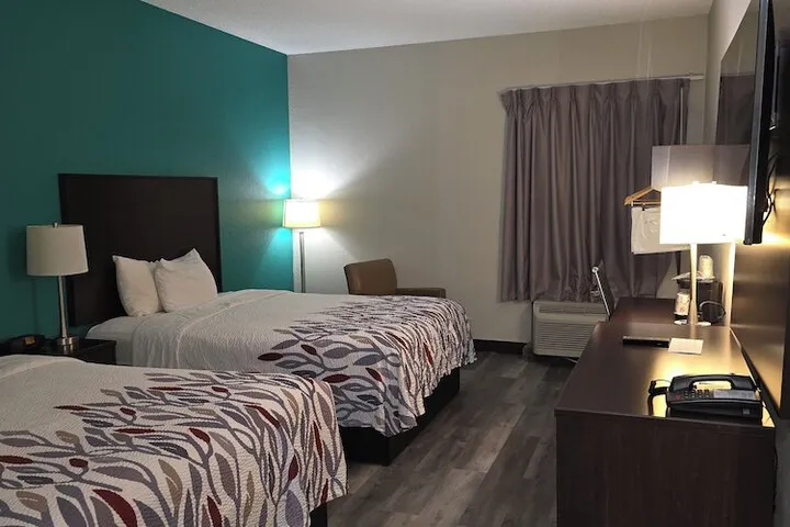 Room 4 of 15