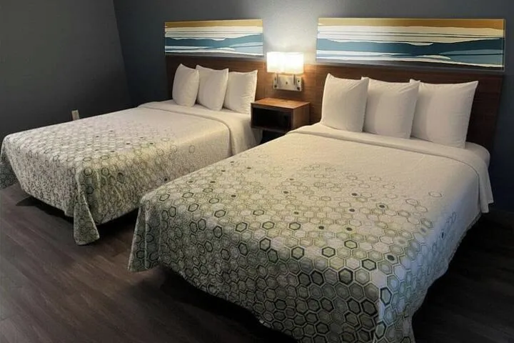Room 5 of 14