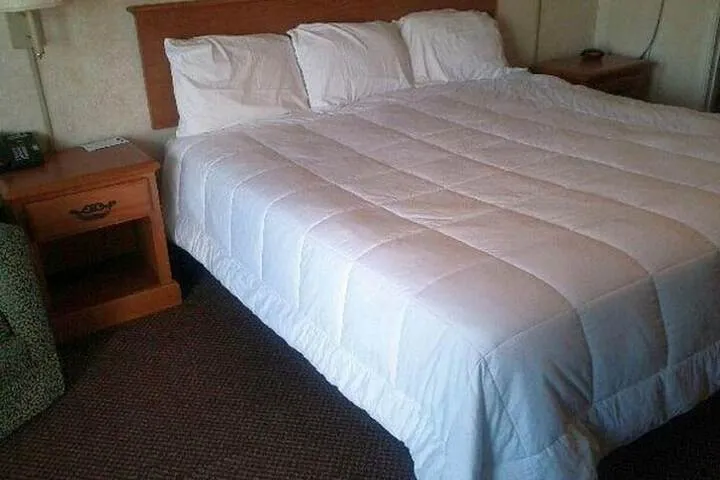 Room 5 of 23