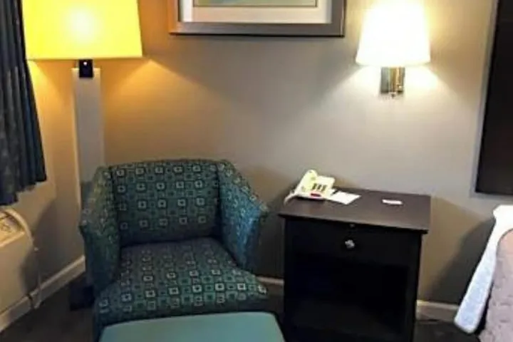 Room 3 of 23