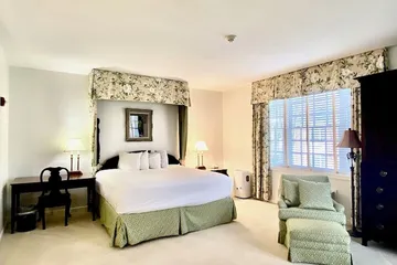 The Elston Inn and Conference Center