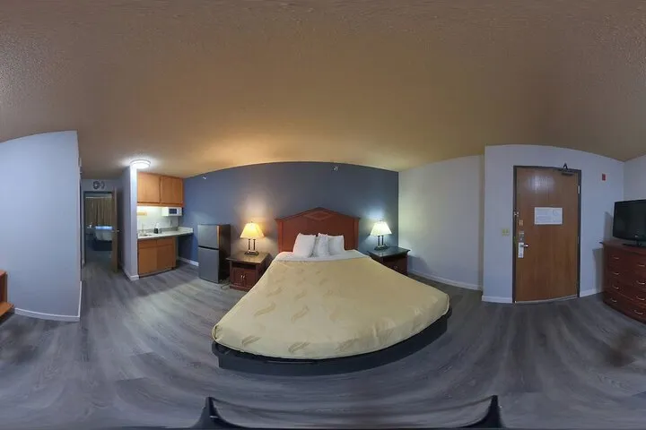 Room 3 of 41