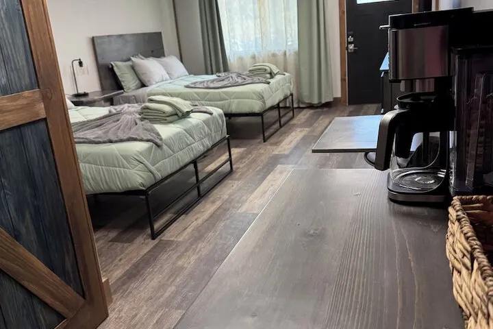 Room 3 of 72