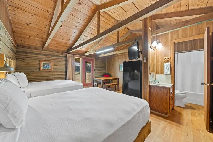 Room 4 of 35